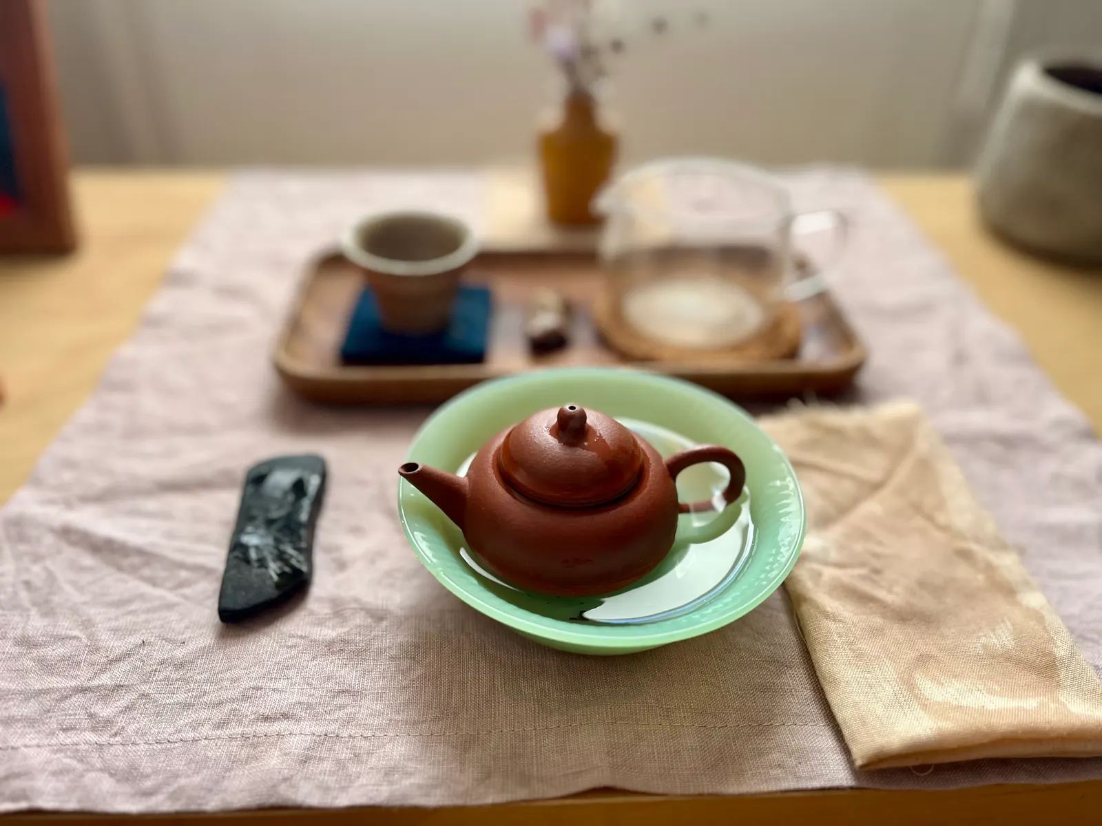 Fang Xia Hongni from Essence of Tea